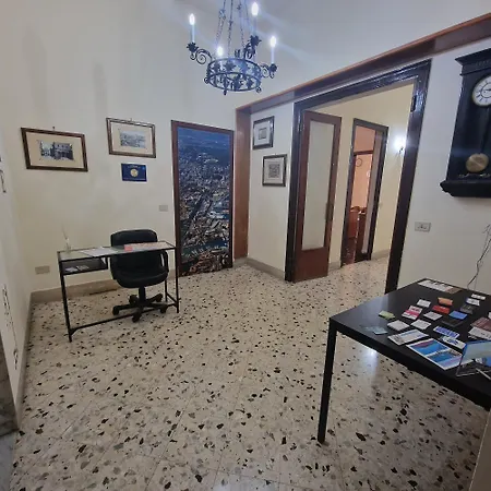 Arco Di Trionfo Palermo Bed & Breakfast-2